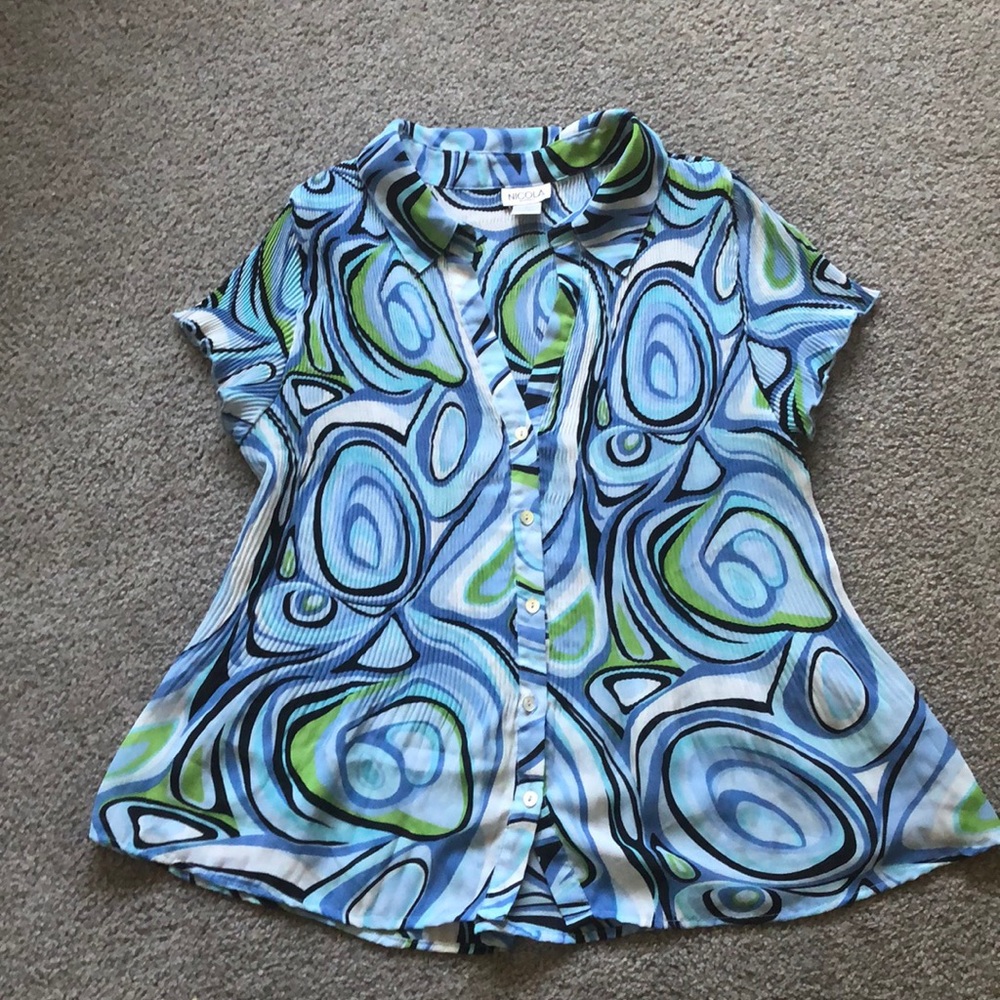 Nicola blue swirl print button down blouse